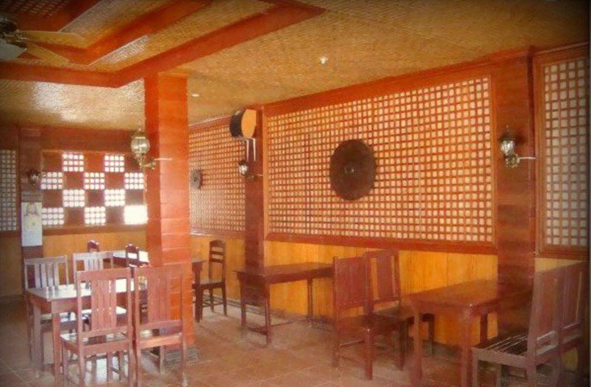 Pems Pension And Restaurant Taytay  Exterior foto